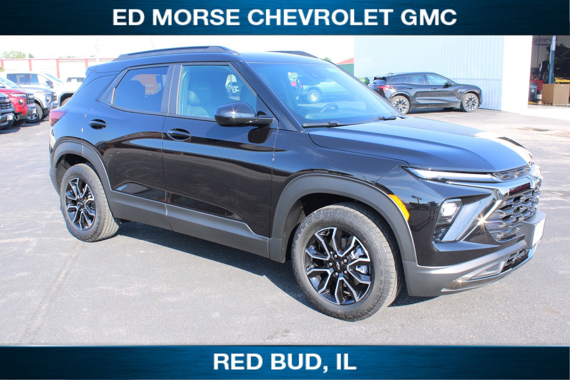 2026 Chevrolet Trailblazer ACTIV in Mosaic Black Metallic — front three-quarter view